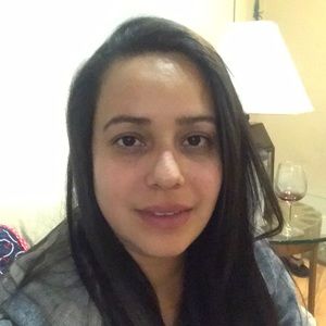 Meet your Posher, Coralia